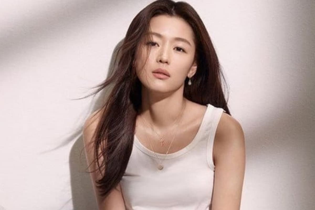 Jun Ji-Hyun naboycott sa China dahil sa kontrobersyal na eksena sa 'Tempest'